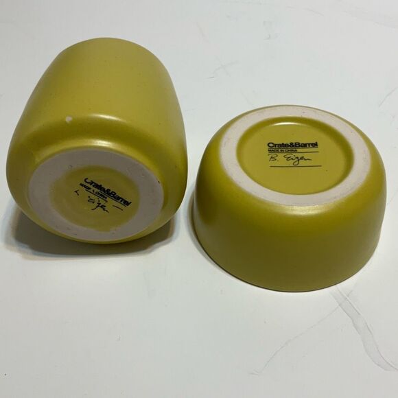 Crate & Barrel Creamer and Sugar Bowl. Signed B. Eigen. Pea green - Picture 3 of 16